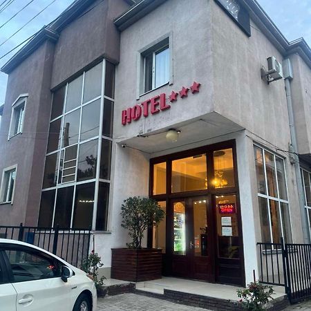 Hotel Skib Tbilisi Esterno foto
