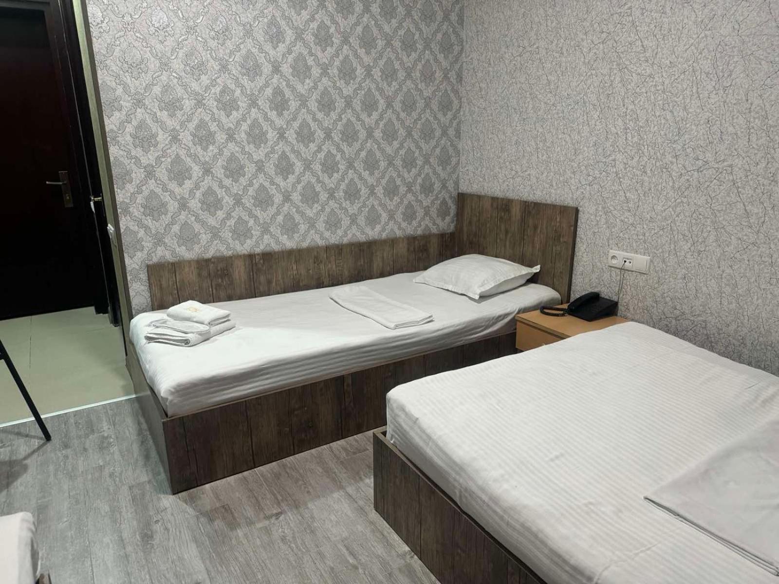 Hotel Skib Tbilisi Esterno foto