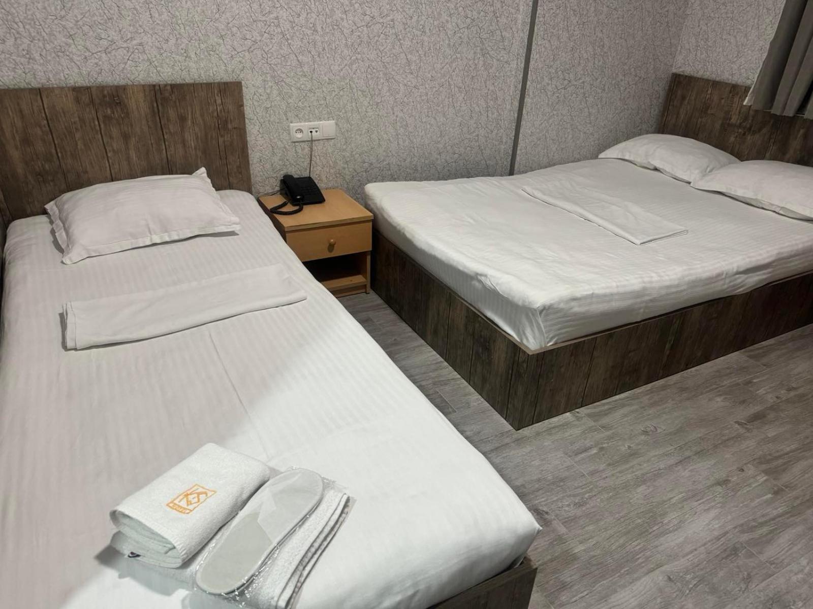 Hotel Skib Tbilisi Esterno foto